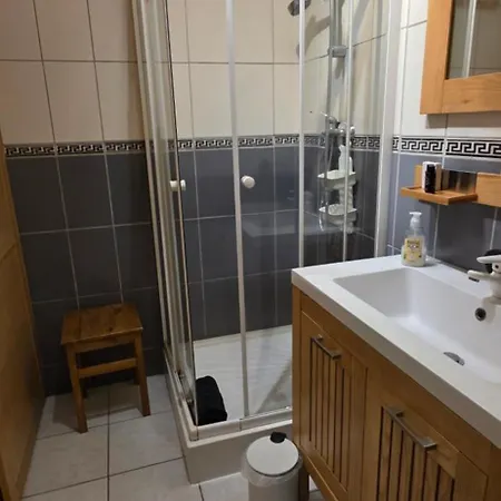 Foch, 1bedroom Kitchen, Unobstructed View, Tram, Train Station, Shops Grenoble