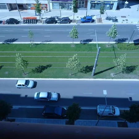 Foch, 1bedroom Kitchen, Unobstructed View, Tram, Train Station, Shops Appartamento Grenoble